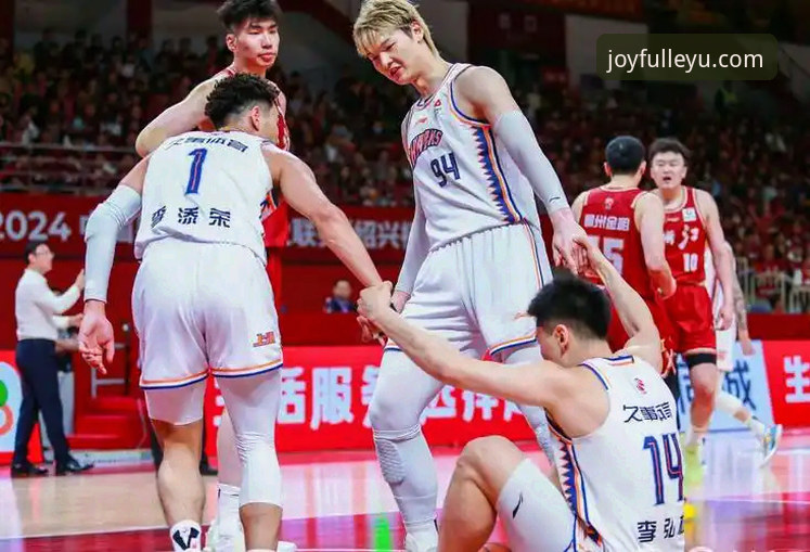 揭秘上海男篮12连胜背后的战术密码与数据洞察